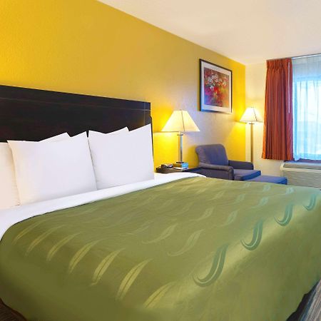 Quality Inn At Arlington Highlands Екстериор снимка