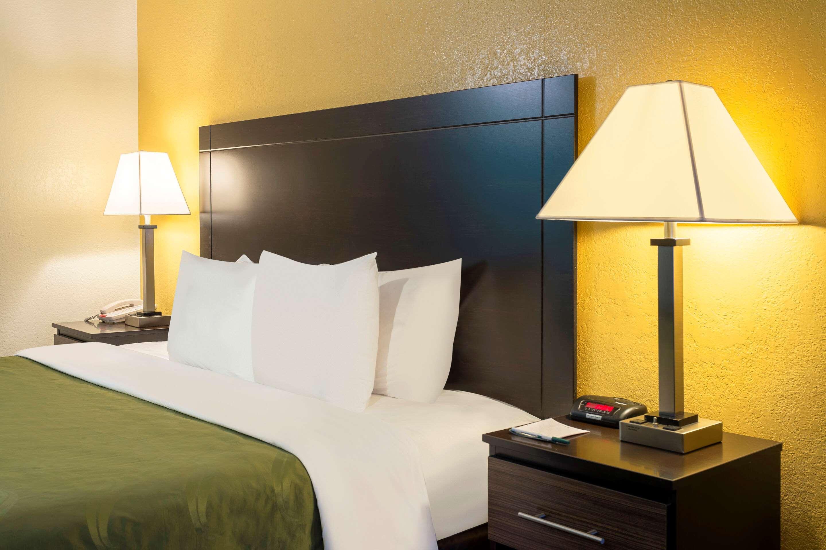 Quality Inn At Arlington Highlands Екстериор снимка