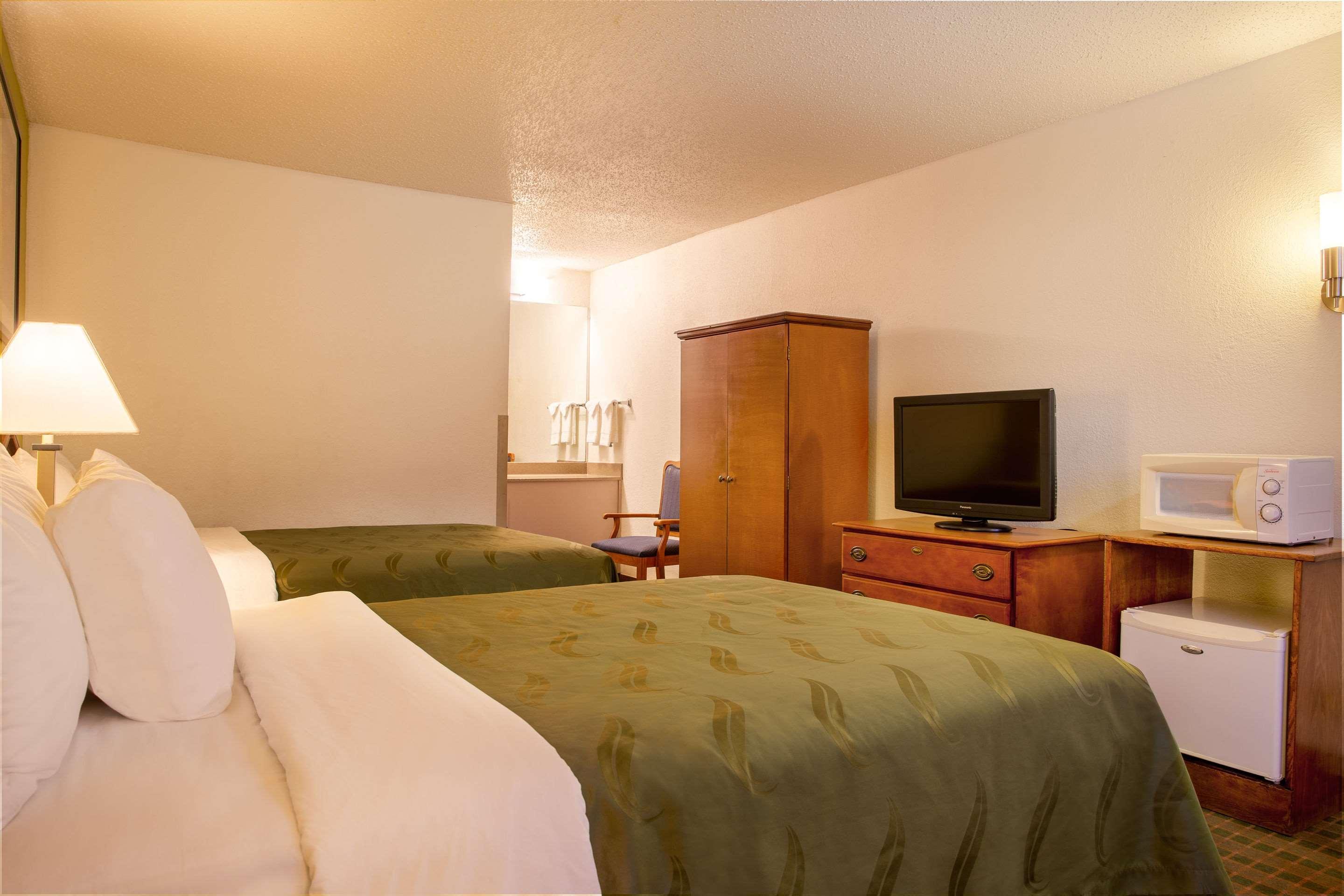 Quality Inn At Arlington Highlands Екстериор снимка