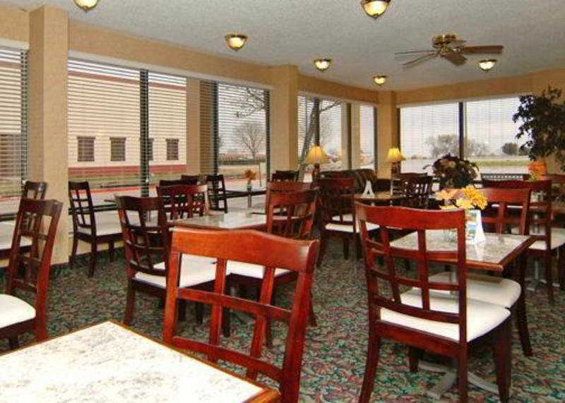 Quality Inn At Arlington Highlands Ресторант снимка